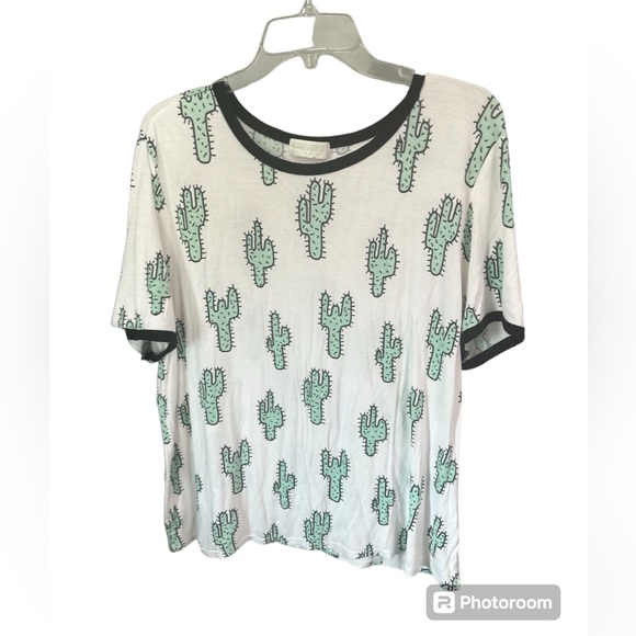 Forever 21 - Cactus T-Shirt - Picture 1 of 3